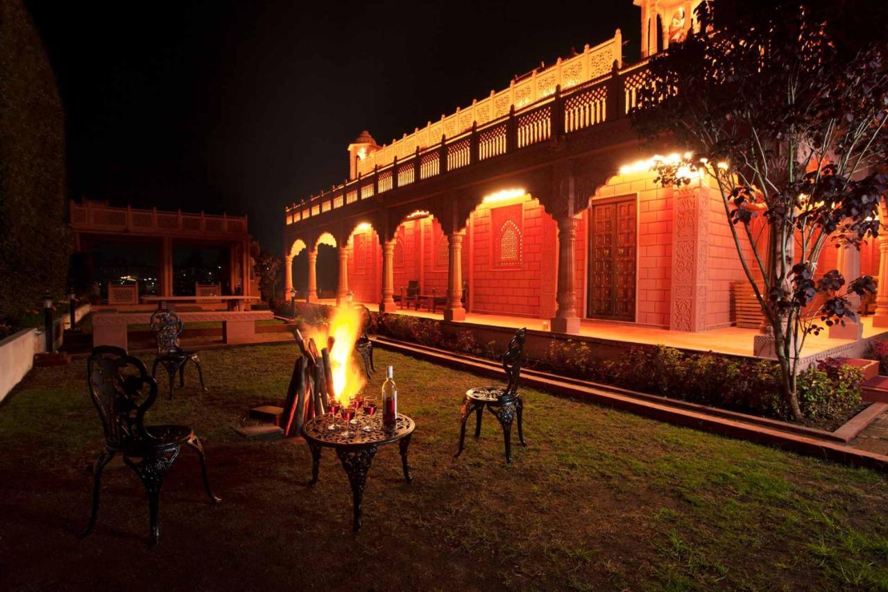 Stayvista At Pink Palace Rajasthani Decor ウーティ エクステリア 写真