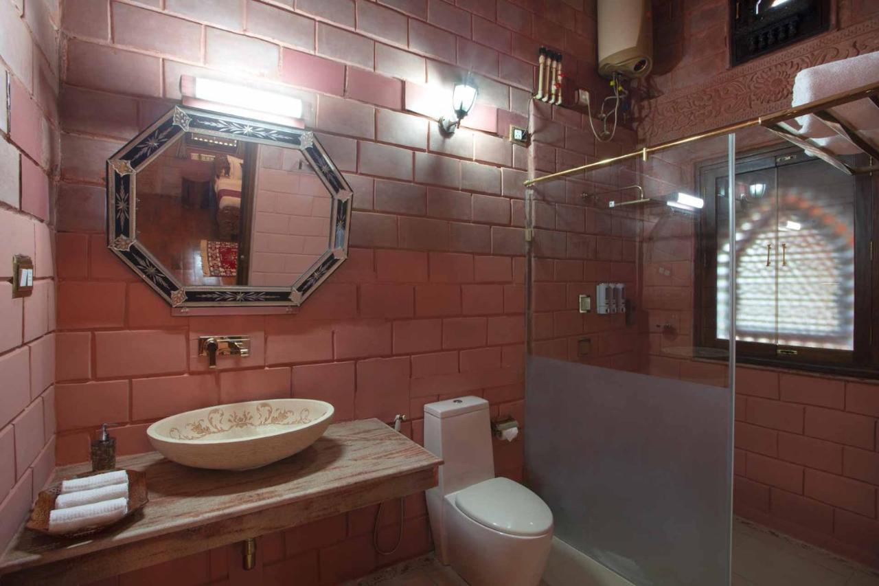 Stayvista At Pink Palace Rajasthani Decor ウーティ エクステリア 写真