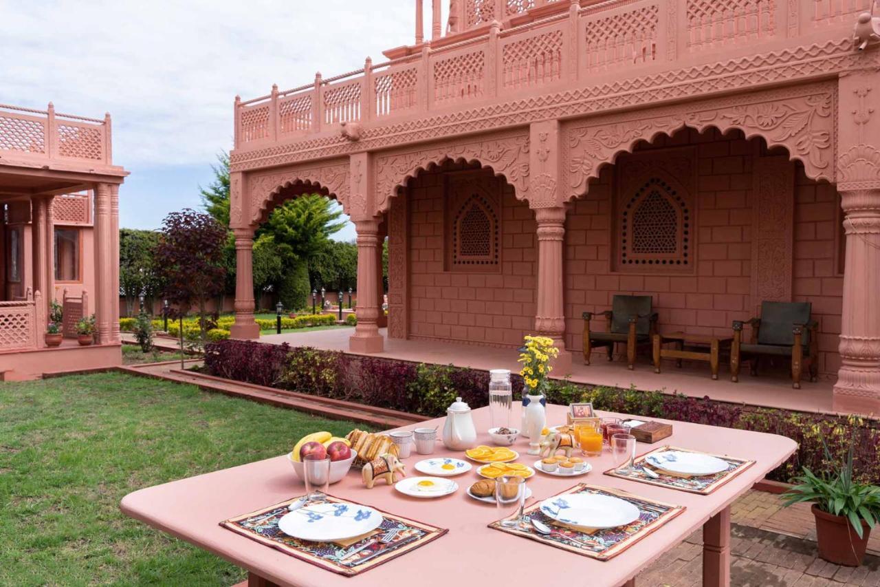 Stayvista At Pink Palace Rajasthani Decor ウーティ エクステリア 写真