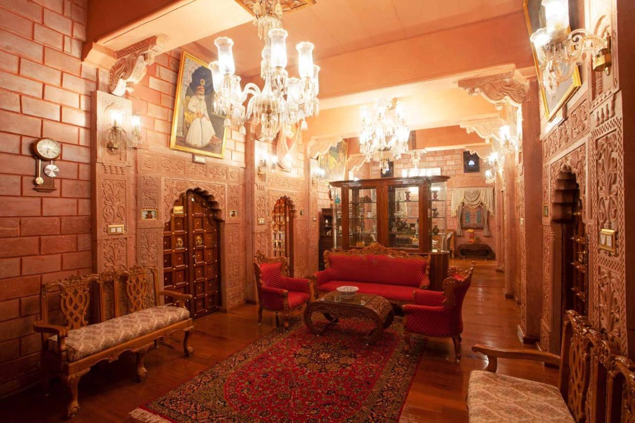 Stayvista At Pink Palace Rajasthani Decor ウーティ エクステリア 写真